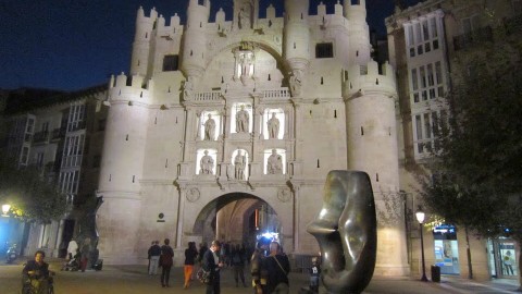 Puerta principal de Burgos